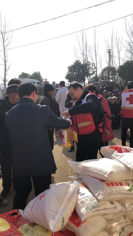 南阳市卧龙区：积极开展健康扶贫冬季暖心服务宣传活动
