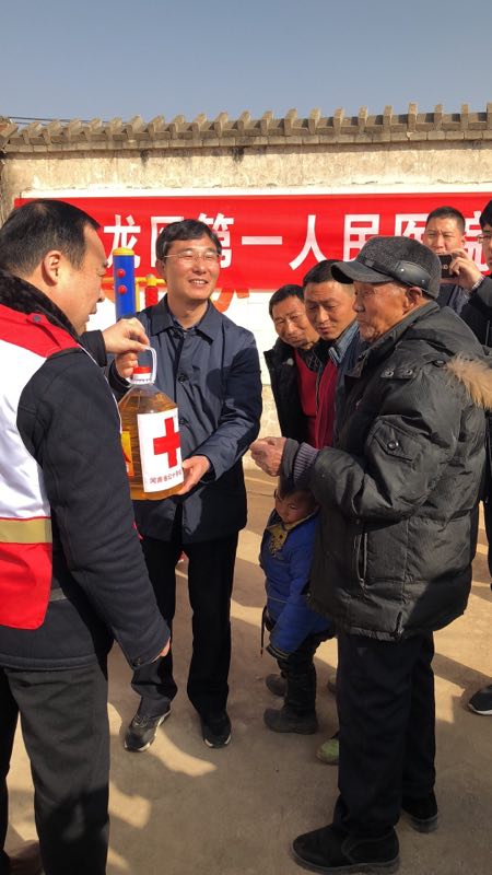 南阳市卧龙区：积极开展健康扶贫冬季暖心服务宣传活动