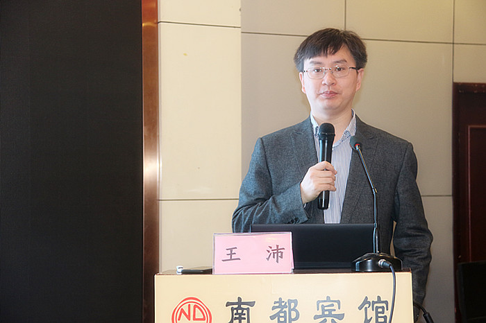 特邀郑州大学第一附属医院血液净化中心王沛教授到会讲学
