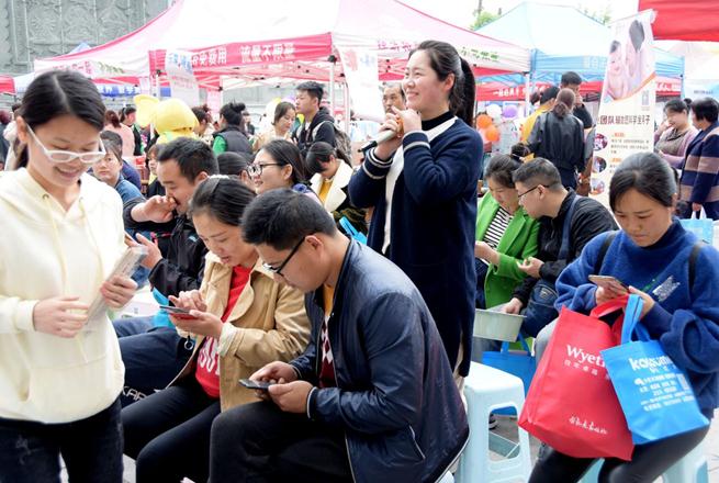 南阳圣玛：第五届母婴嗨淘节淘出好心情
