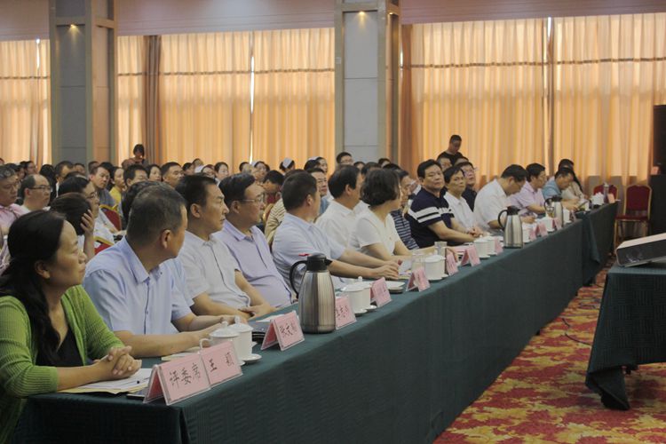 纵横开阔论医德,众人齐吟和谐声——南阳市卫生健康系统“医德医风提升年”演讲决赛