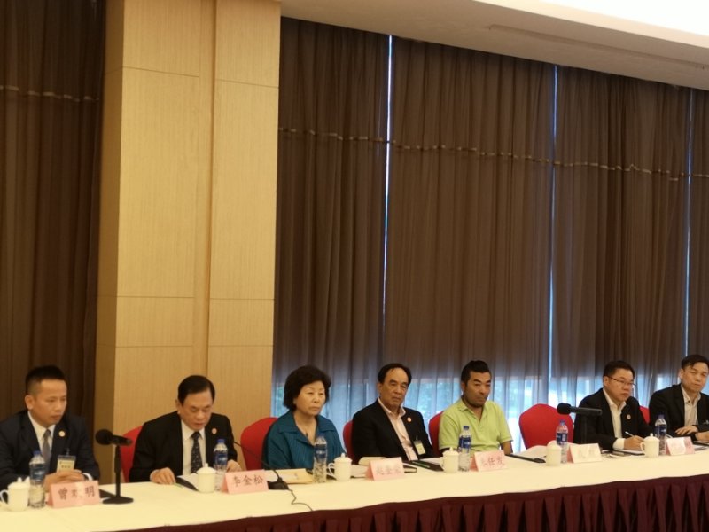 引进来，走出去——世界客属总商会考察南阳中医药健康产业