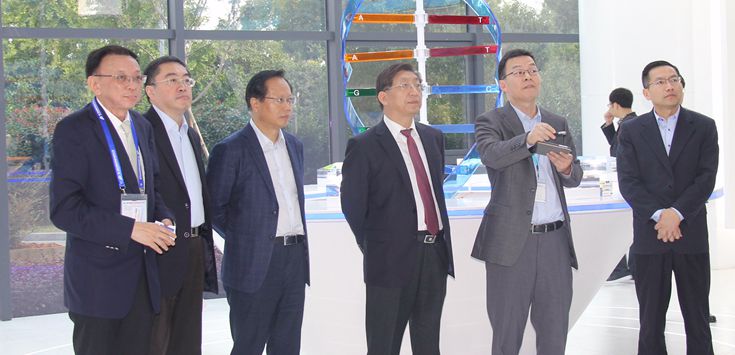 曾益新出席第二届中国医药创...