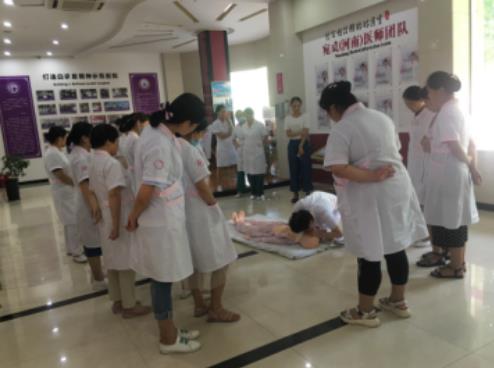 别样课堂，致敬生命——南阳宛成妇科医院举办心肺复苏培训和急救技能在身边学习活动
