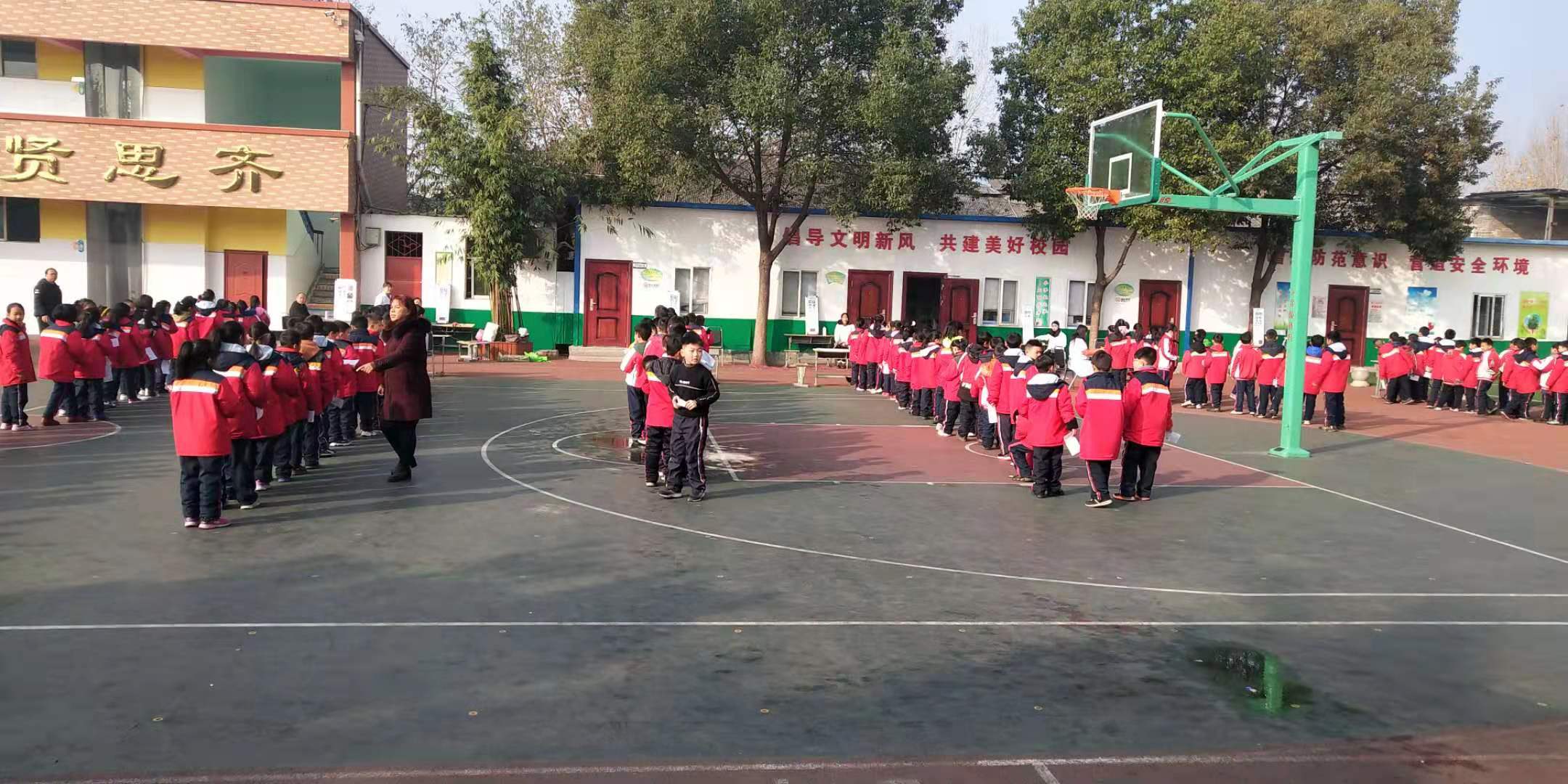 南阳市39小学：关注学生视力健康 视力普查进校园