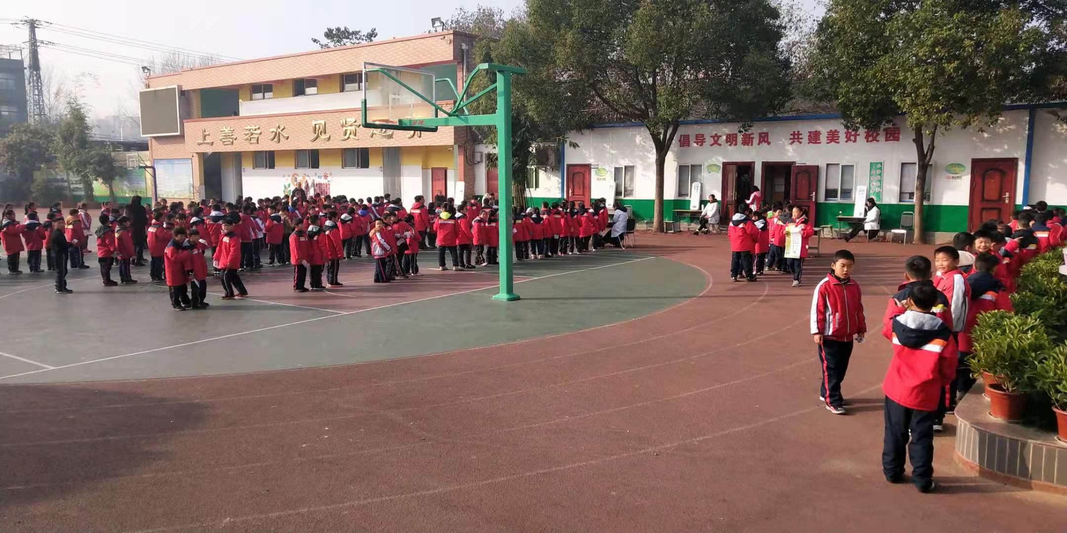 南阳市39小学：关注学生视力健康 视力普查进校园