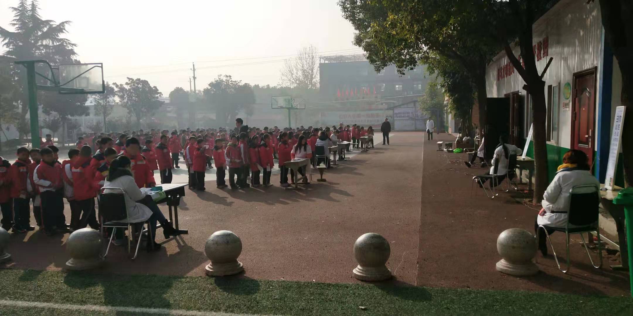 南阳市39小学：关注学生视力健康 视力普查进校园