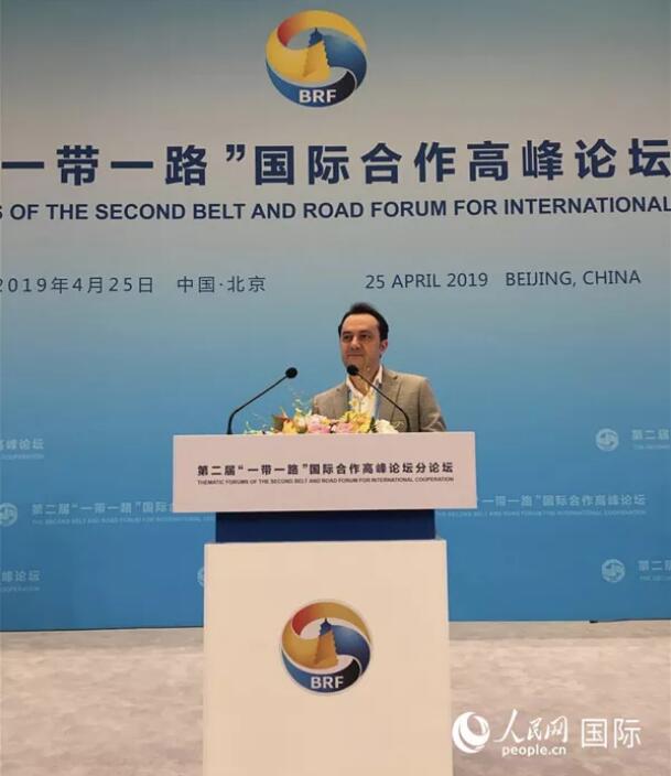 从不信中医到立志学好中医，“洋中医”胡曼在国际舞台上为中医针灸“代言”