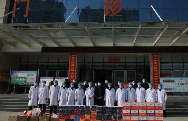 内乡县领导看望慰问坚守在抗疫一线的医