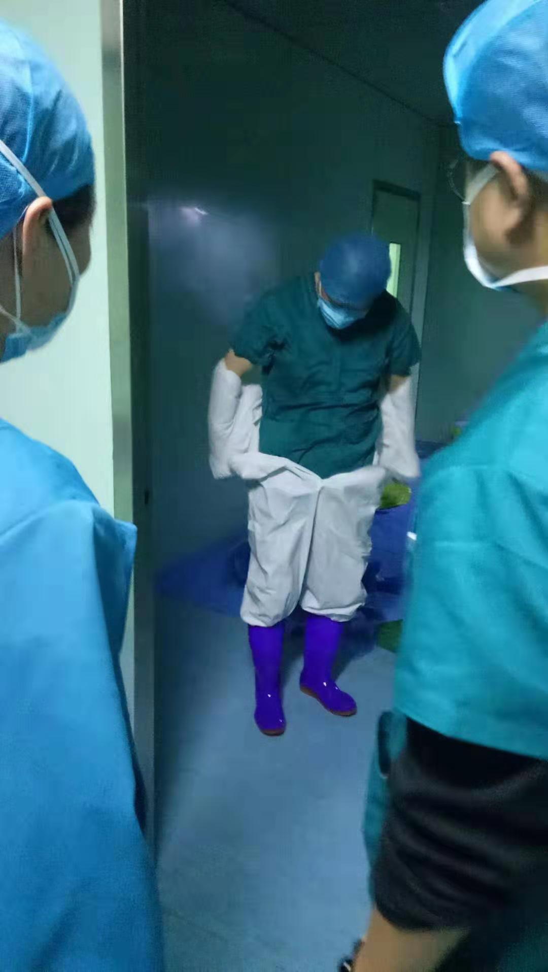 抗疫英雄谱