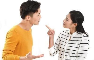 女性长期不与丈夫亲热，3个问题可能会找上你
