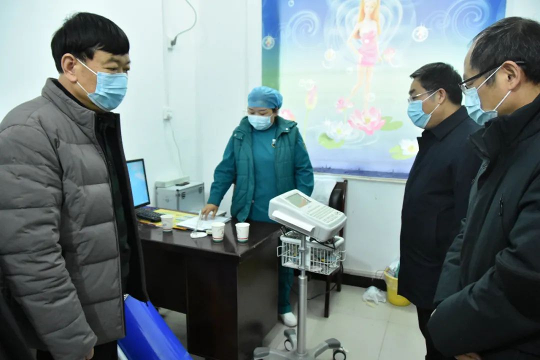镇平县首针新冠疫苗昨日开打