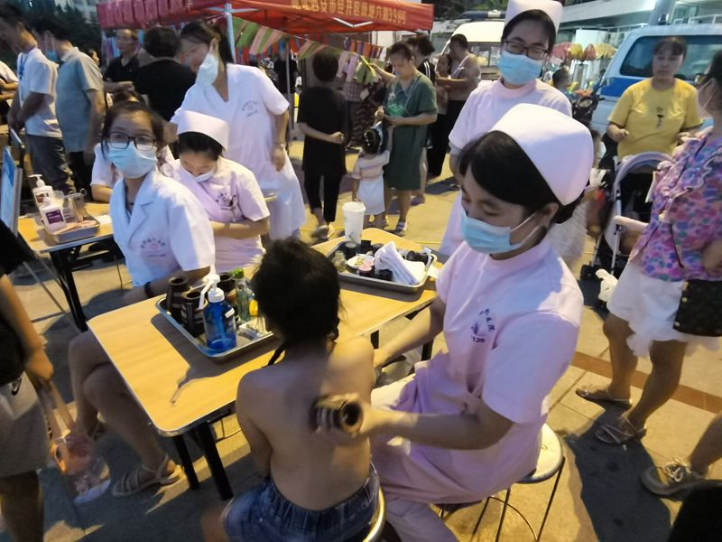 人间烟火味  最抚凡人心——新野县 常态化举办中医药文化夜市 
