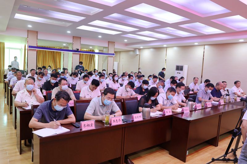  找差距 补短板——南阳市卫健体委召开学习市委七届三次全会精神专题会议