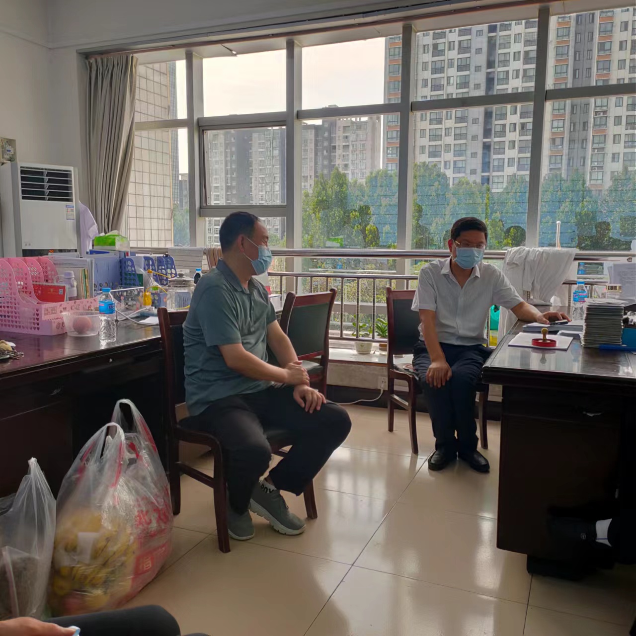 方城组织系列活动——隆重庆祝第五个医师节