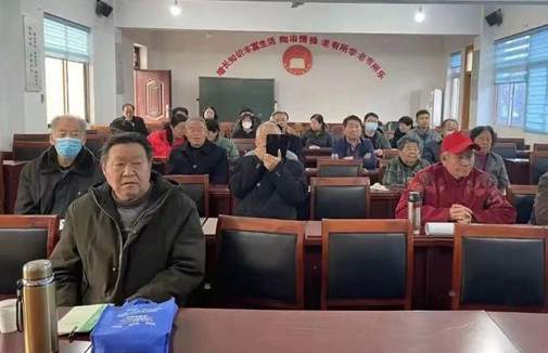 走基层  送健康  镇平二院专家到县老干部局为“老年大学”授课