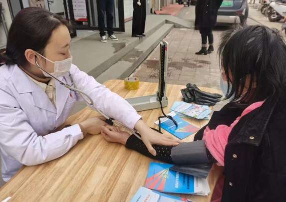 你我共同努力 终结结核流行—镇平县第二人民医院开展世界结核病日宣传活动