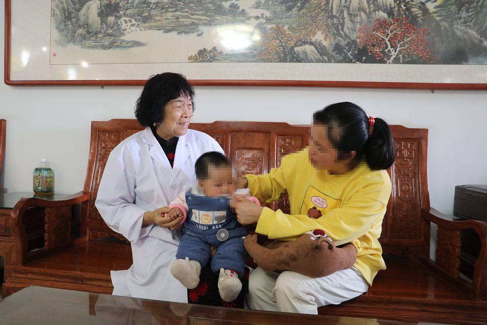 锦旗上的“送子观音”——发生在祯华堂的故事