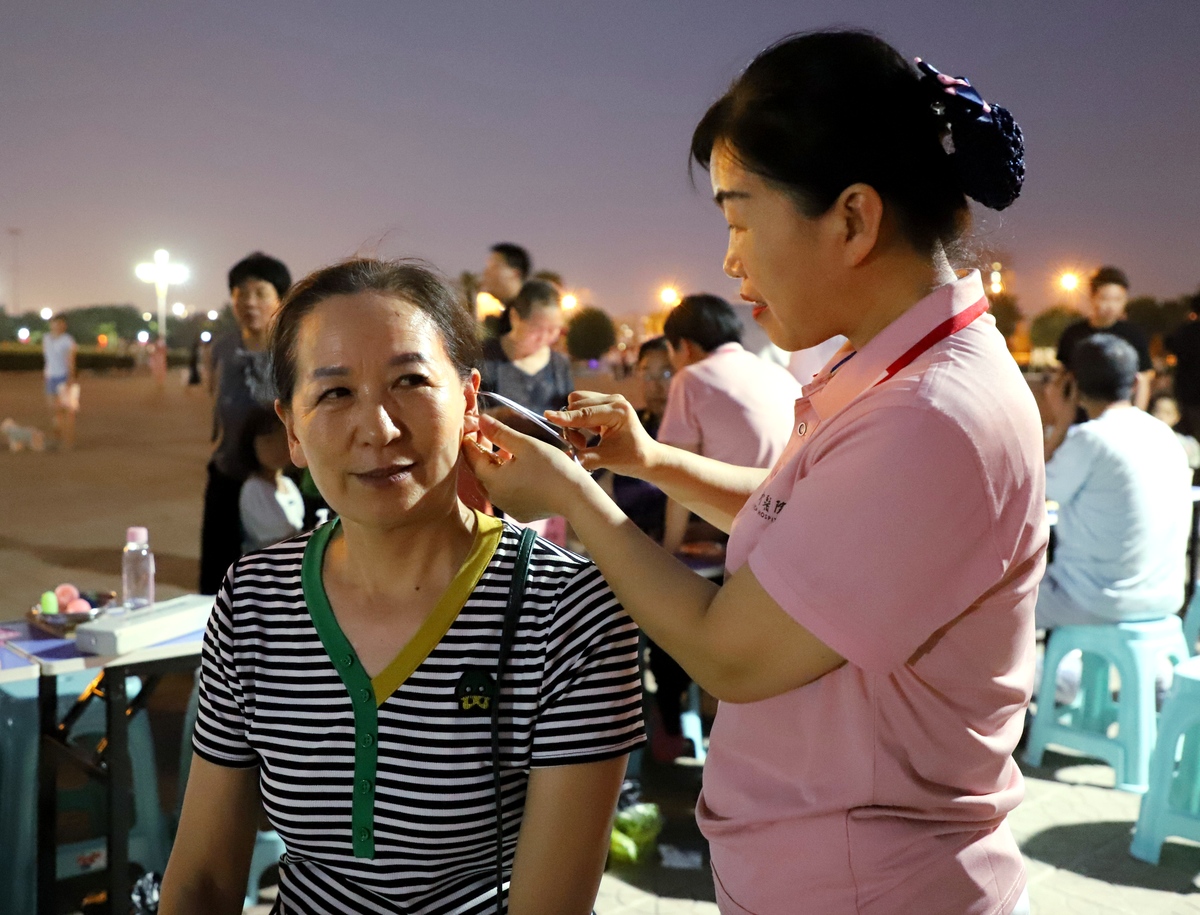 2024南阳市中医药文化夜市全面启动：带你“沉浸式”感受中医药文化独特魅力