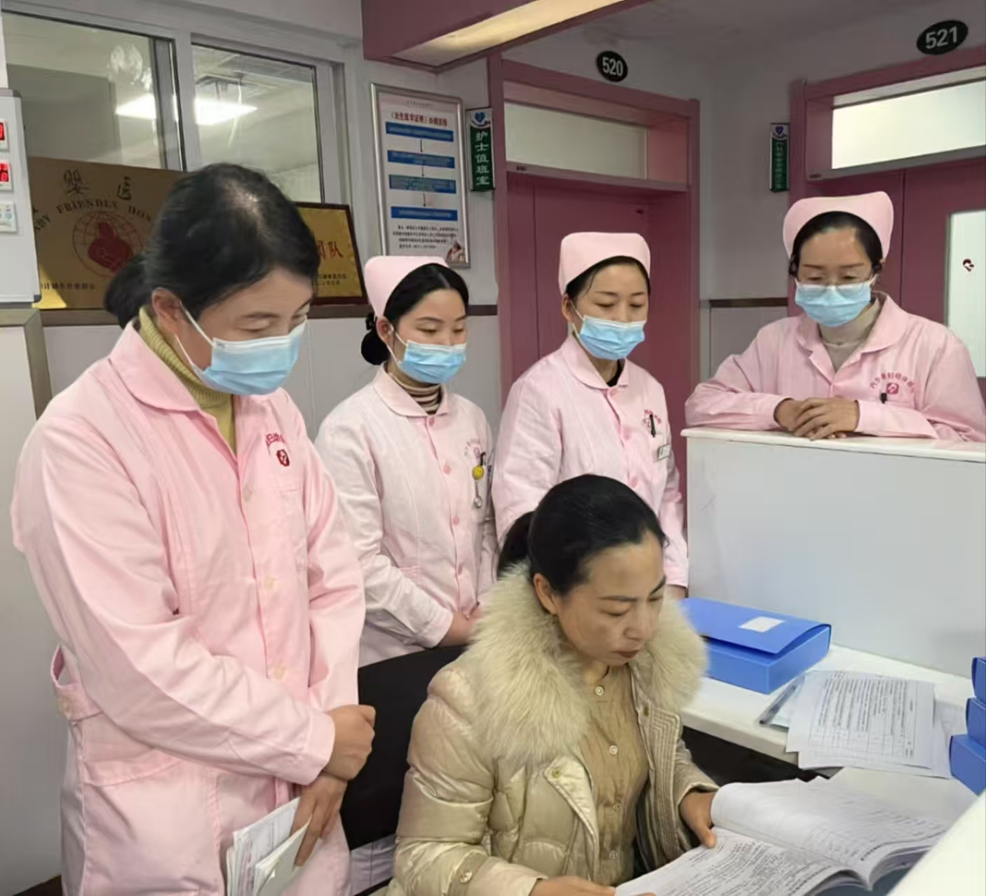 内乡县妇幼保健危重孕产妇救治中心标准化建设接受省级复核验收