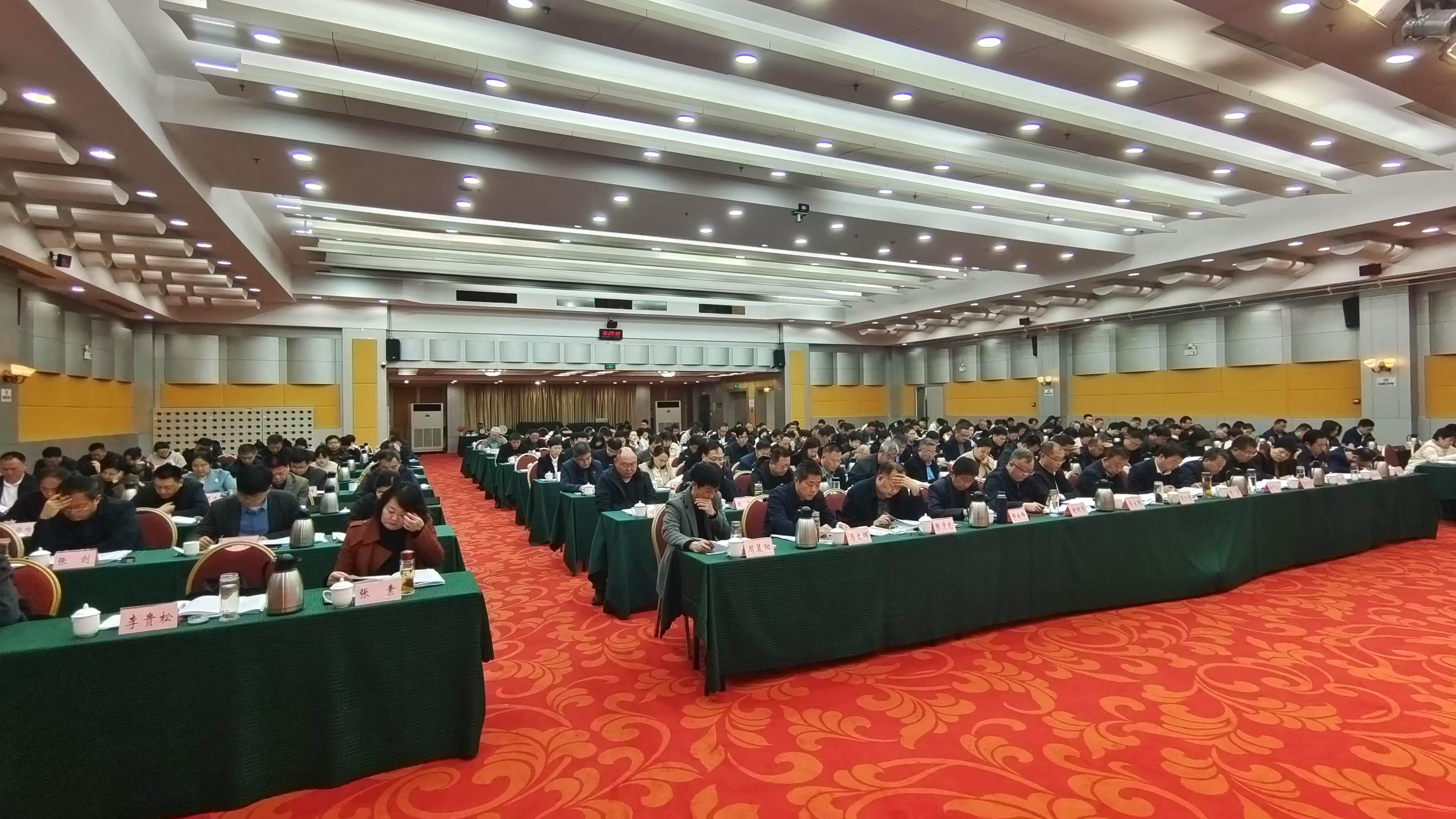 医疗卫生能力快速提升 公共卫生服务保障显著提高——南阳市召开2025年全市卫生健康体育工作会议