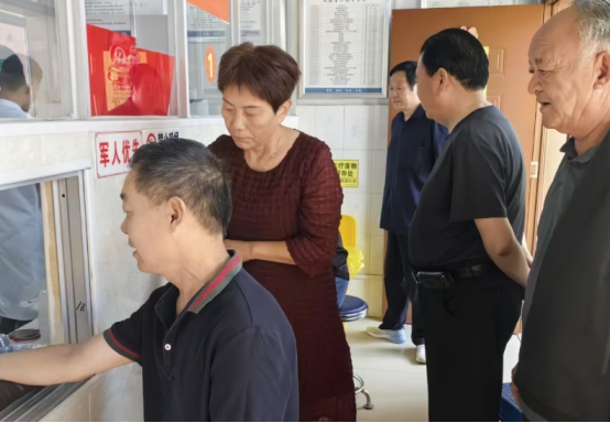 爱洒银龄映初心 健康护航显担当——夏馆镇卫生院开展退休老干部免费健康体检活动